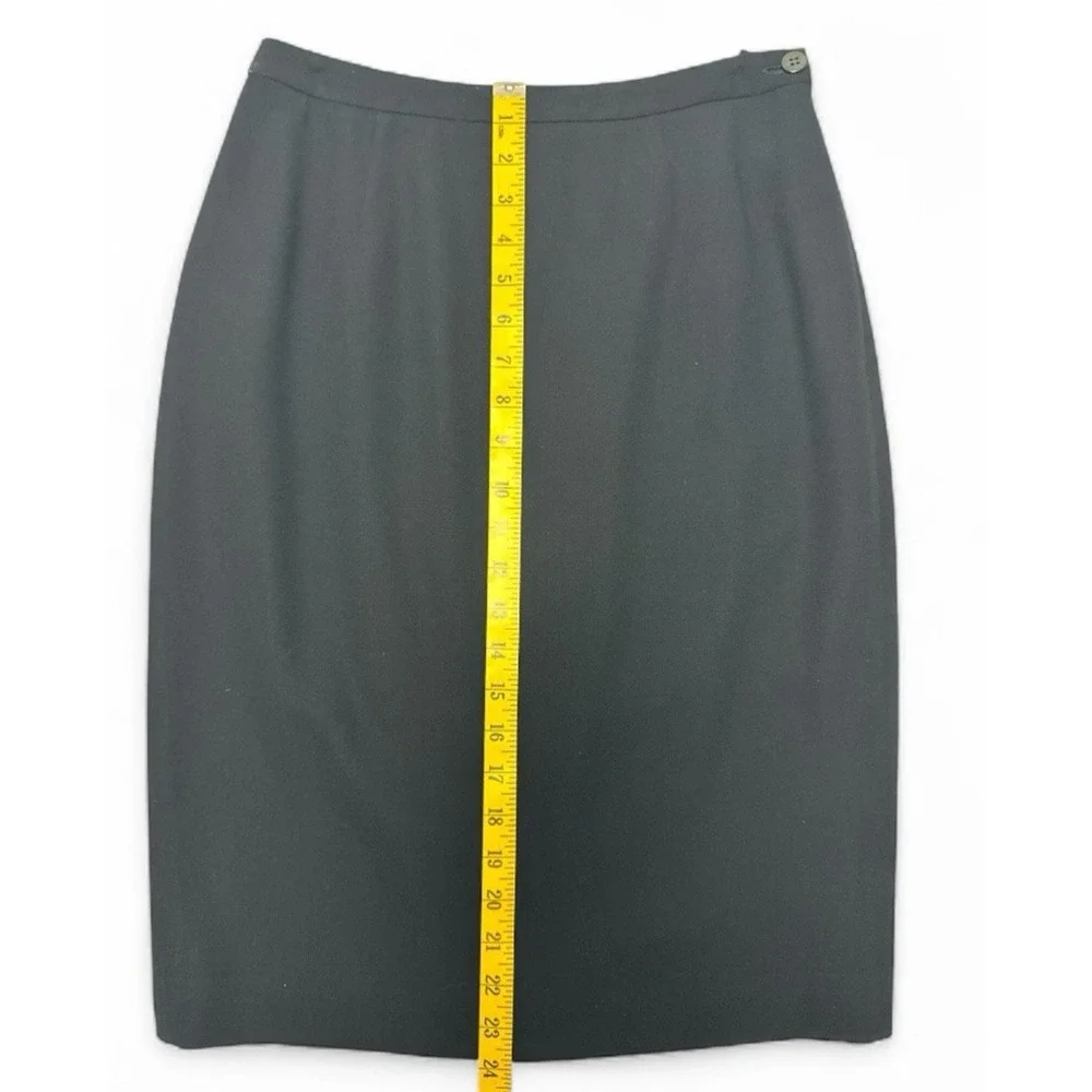Giorgio‎ Armani Black Straight Skirt IT 42 / US 4 – Below Knee Length